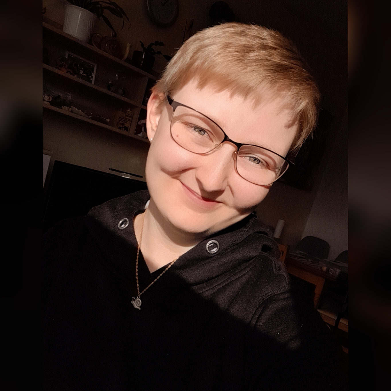 Marie-Sophie Bélteki | Außenposten